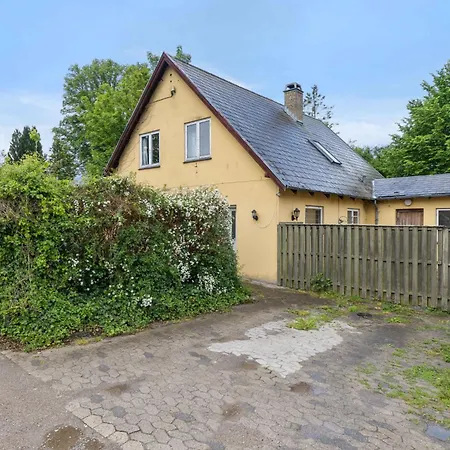 Апартаменты Cozy In Rodvig Stevns